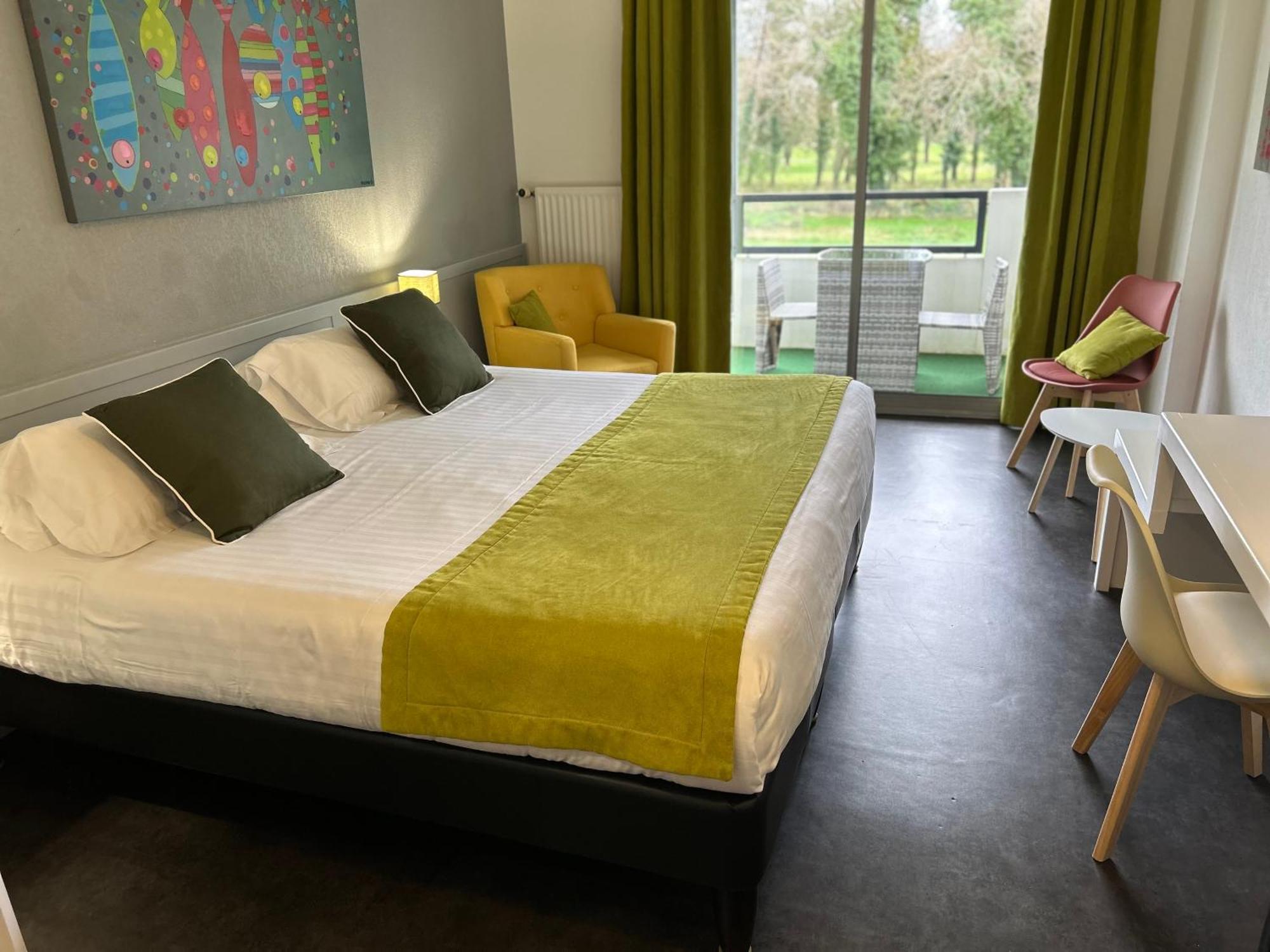 Hotel Du Golf Saint-Laurent Ploemel Екстер'єр фото