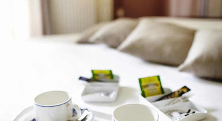 Hotel Du Golf Saint-Laurent Ploemel Екстер'єр фото